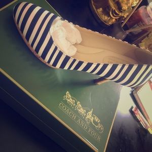 Feeling generous 🙌🏼💋 Never wore !